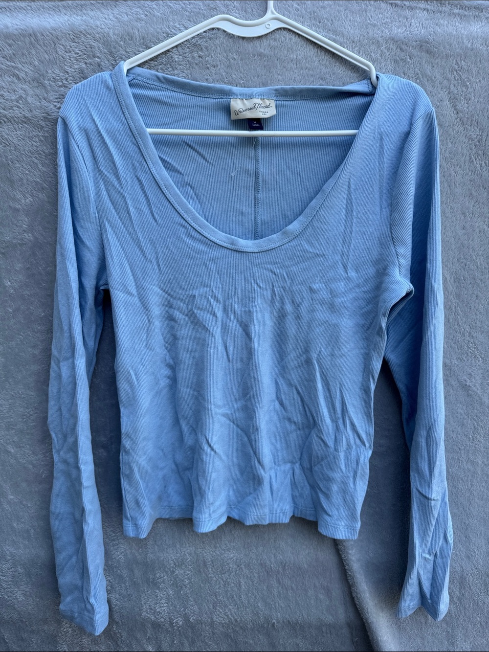Universal threads Light Blue Scoop Neck Long Sleeve Top size Medium